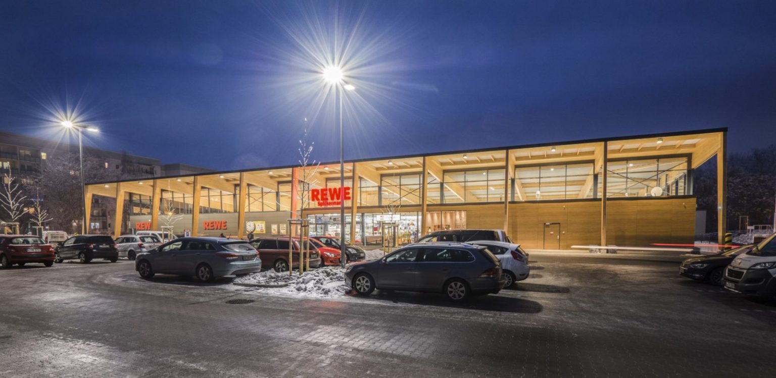 REWE Supermarkt LeipzigGrünau Baumgardt Franke Architekten